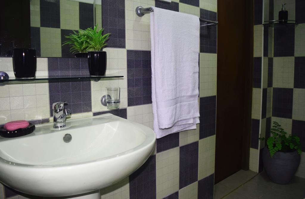 Avaana By Springhills Hotel Kandy Bagian luar foto
